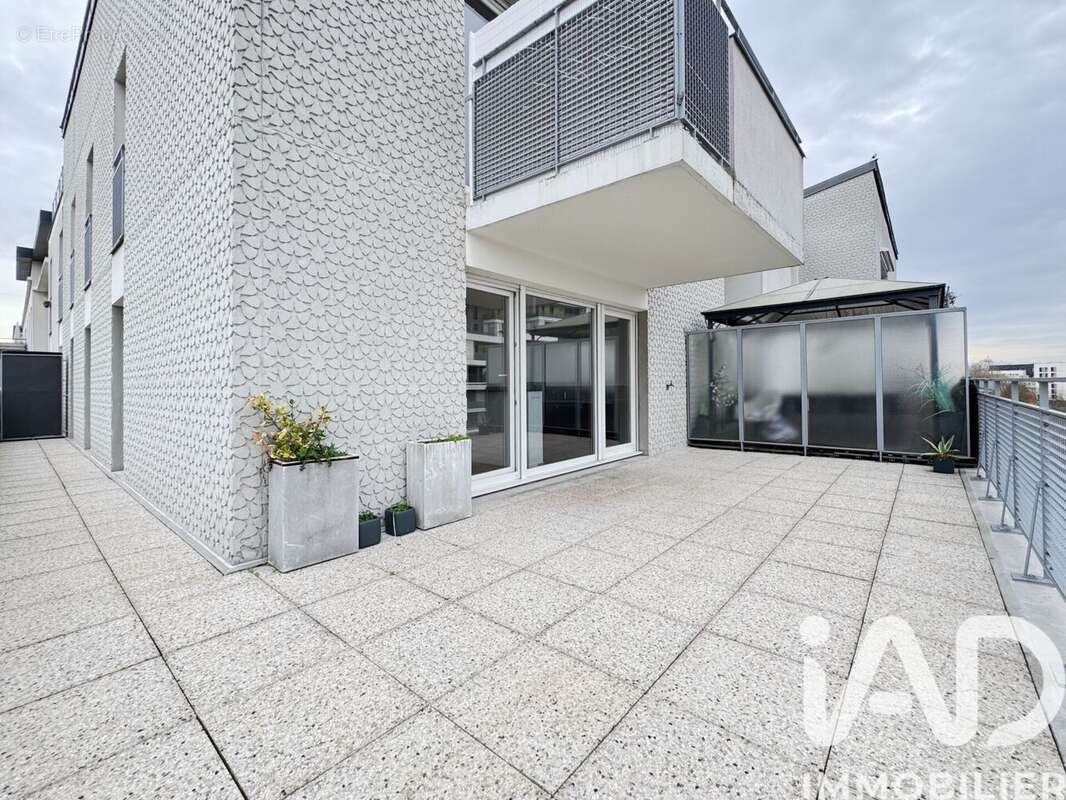 Photo 5 - Appartement à GENNEVILLIERS