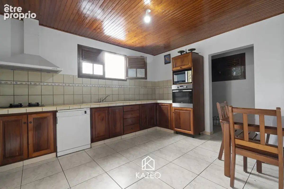 Maison 4 pièces 127 m² à vendre à Sainte-Marie (97230) - photo 5