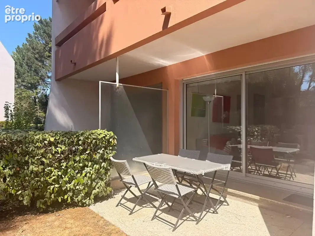 La baule, lumineux t2 en rez-de-jardin dans résidence sécurisée - photo 3