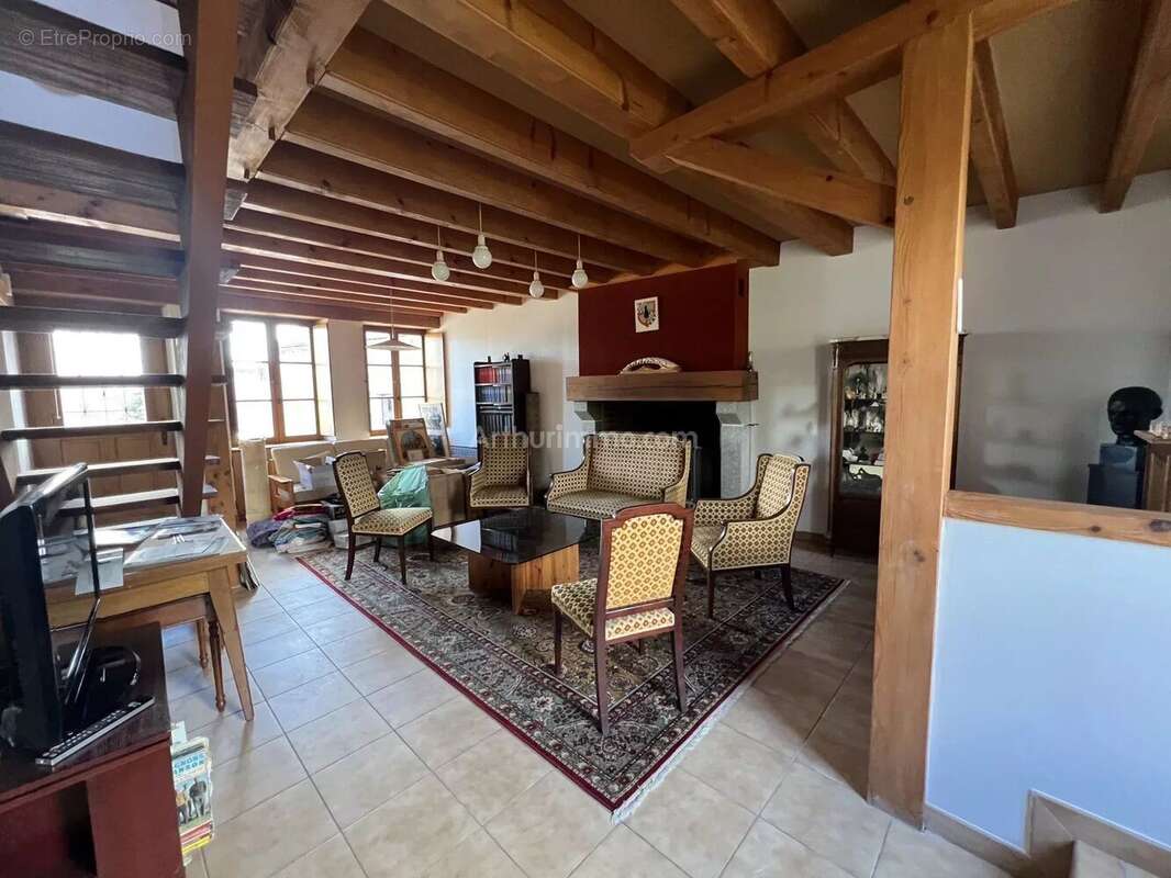 Maison à MOUX-EN-MORVAN