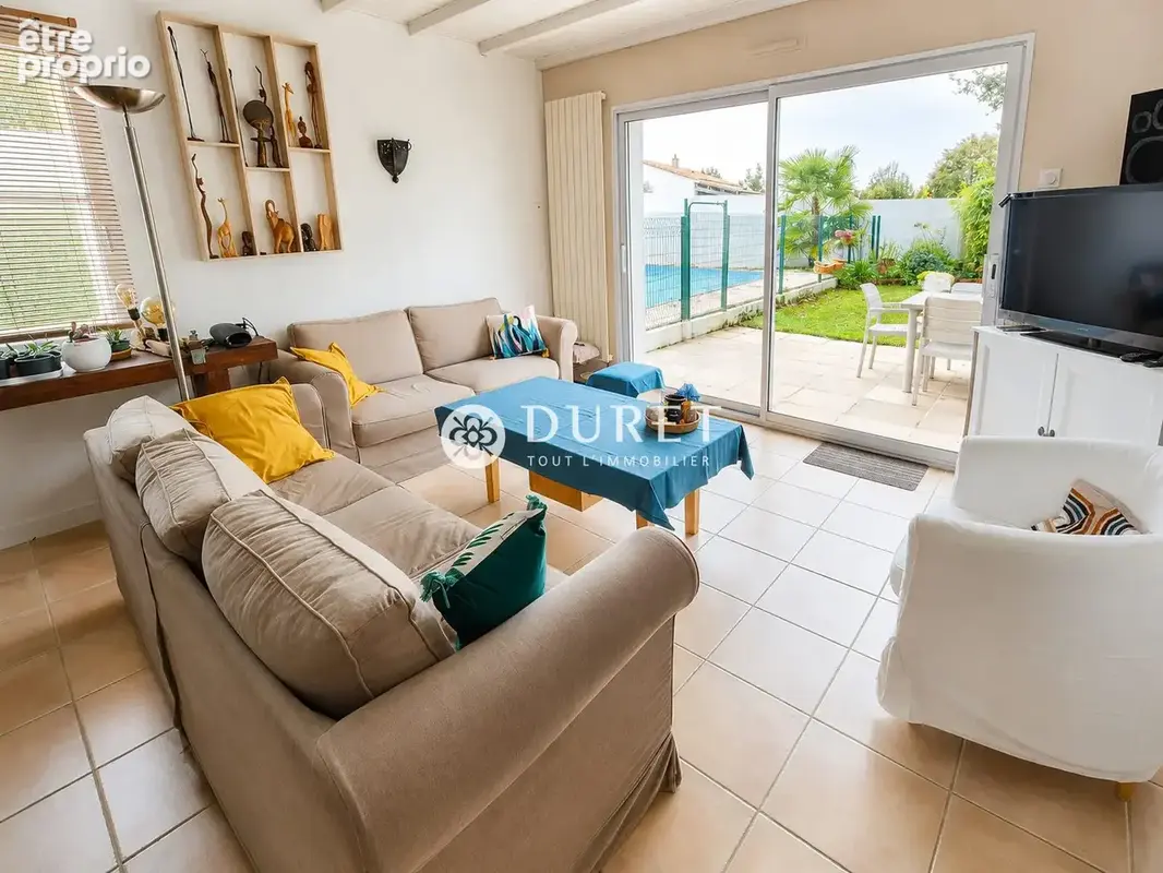 Maison 7 pièces 140 m² à vendre à La Roche-Sur-Yon (85000) - photo 3