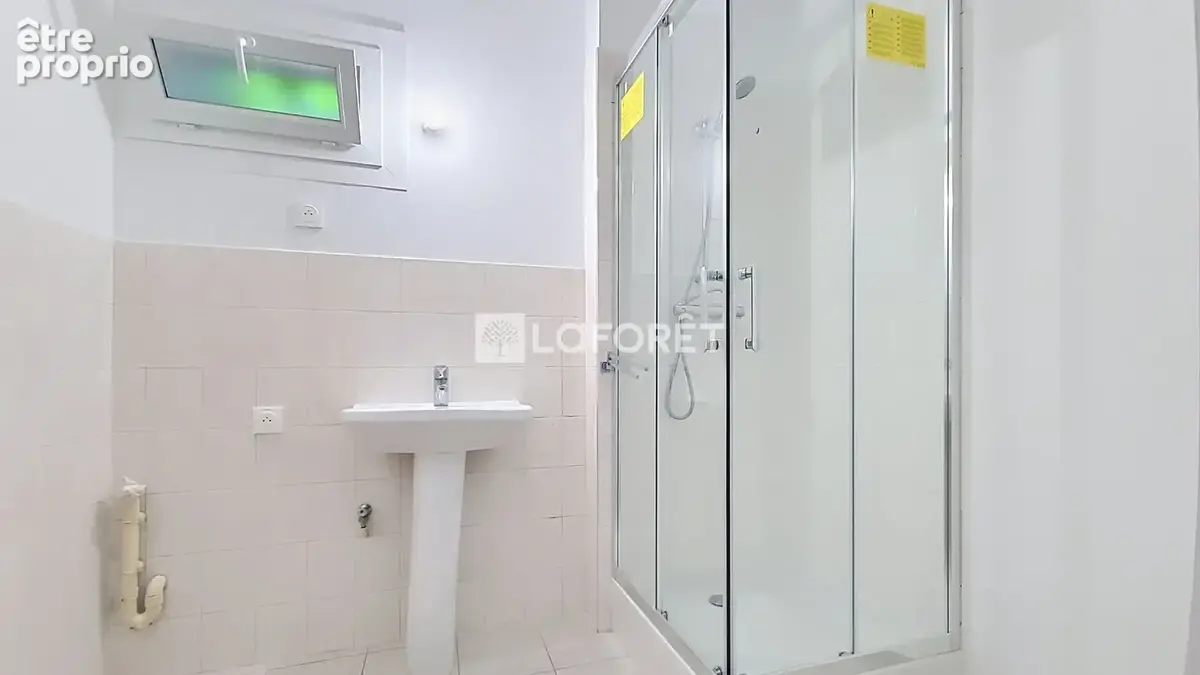 Grand 2 pièces de plus de 50 m² en centre-ville - photo 8