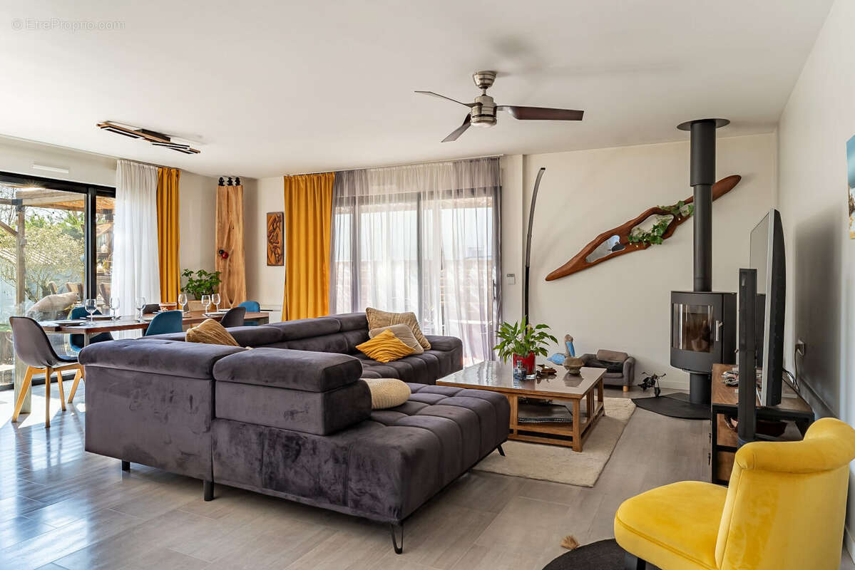 Maison à BELIN-BELIET