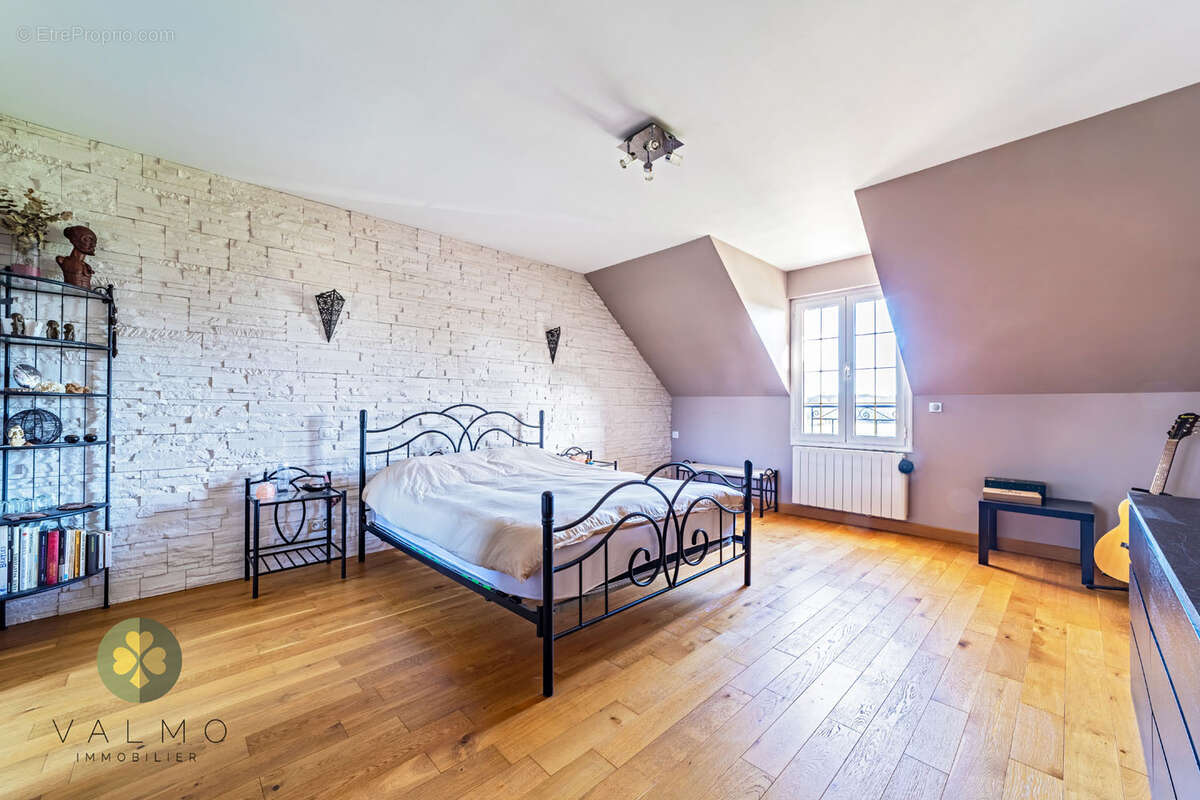 Maison à TACOIGNIERES