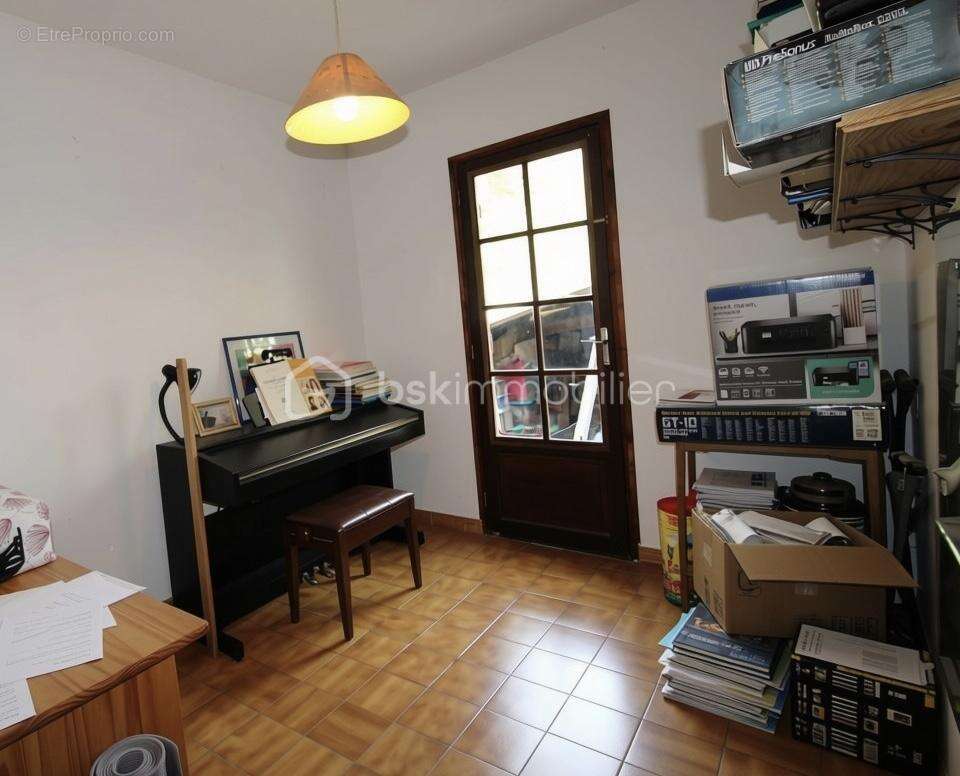 Maison individuelle  sur 1540 m2 de terrain  – Quartier recherché de Rians - photo 4