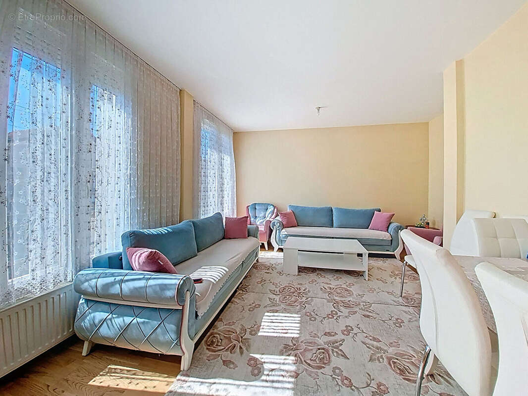 Maison à VILLENEUVE-SAINT-GEORGES