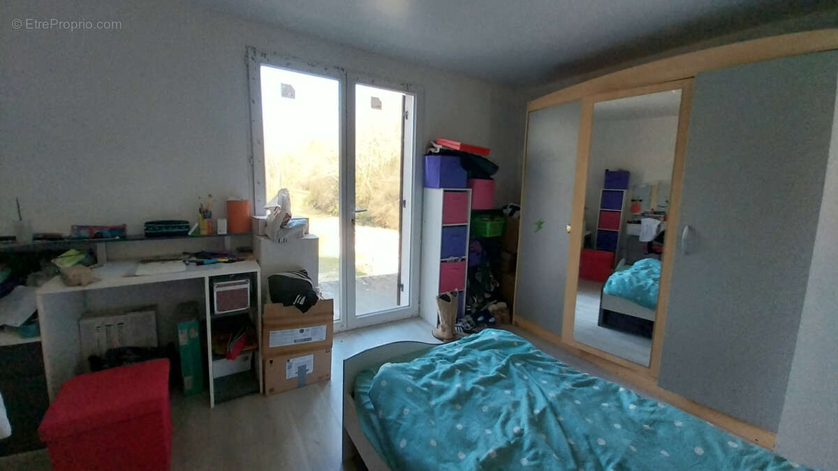 Maison à CHATEAU-L'EVEQUE