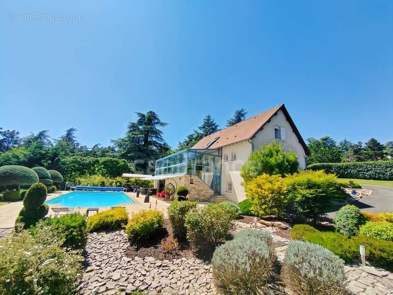Maison à GIVRY