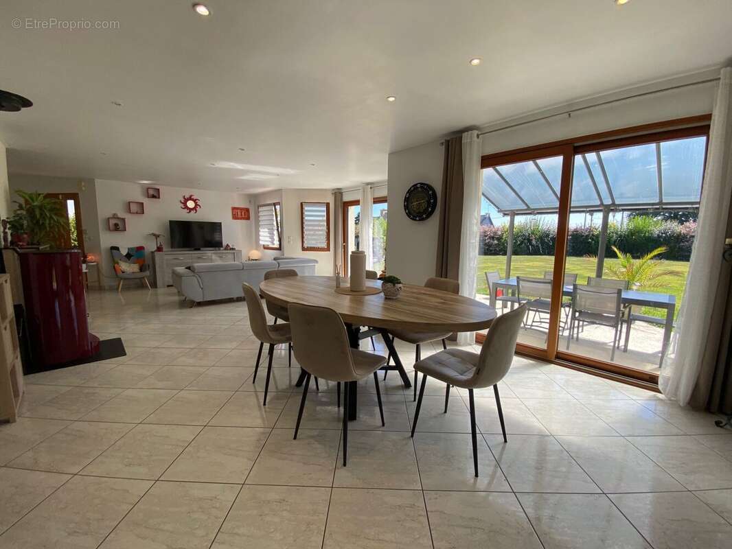 Maison 160 m² à Rohan  - photo 6