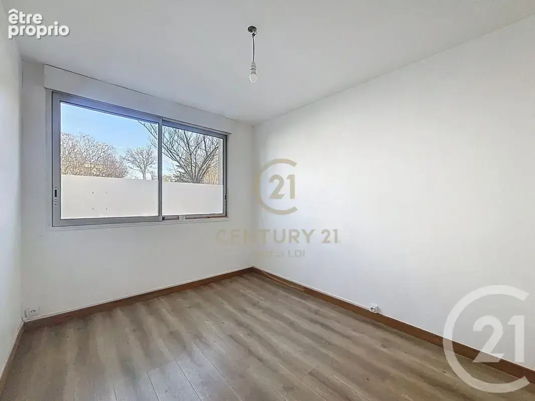 Appartement 87 m² à Lyon-8e  - photo 3