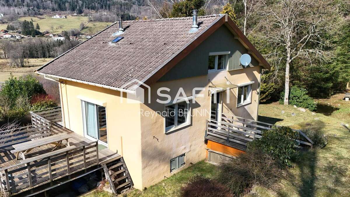 Photo 2 - Maison à LE SYNDICAT