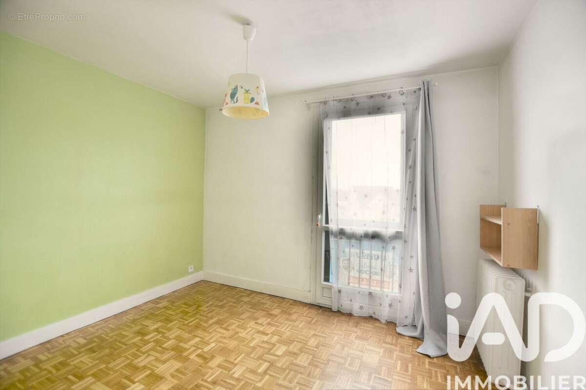 Photo 5 - Appartement à SAINTE-GENEVIEVE-DES-BOIS