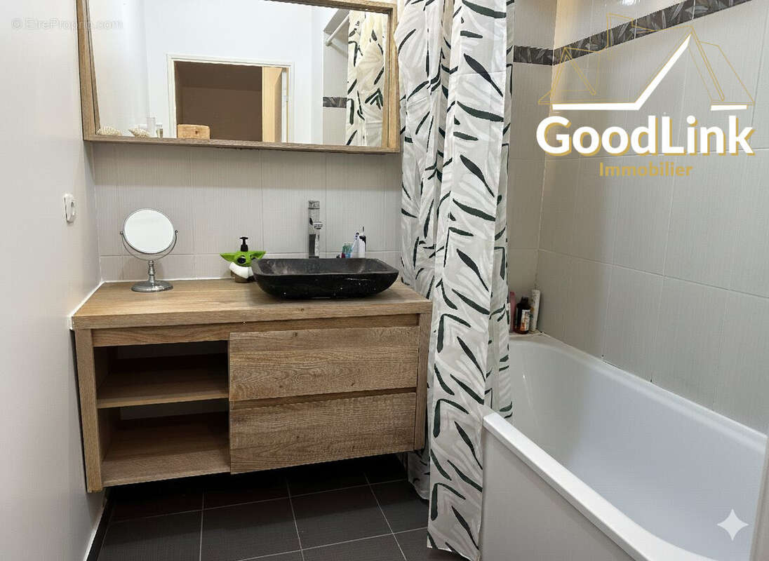 Appartement à CORBEIL-ESSONNES