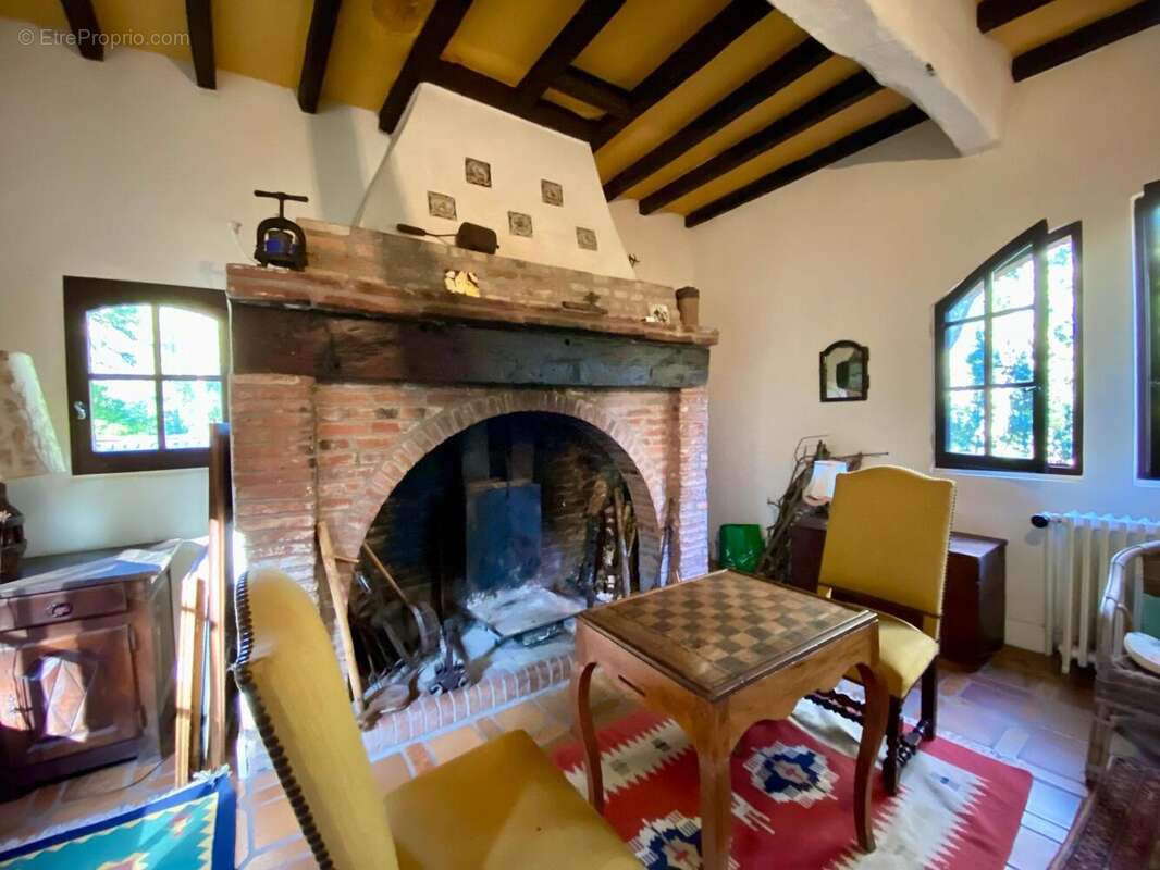   - Maison à MONTASTRUC-LA-CONSEILLERE