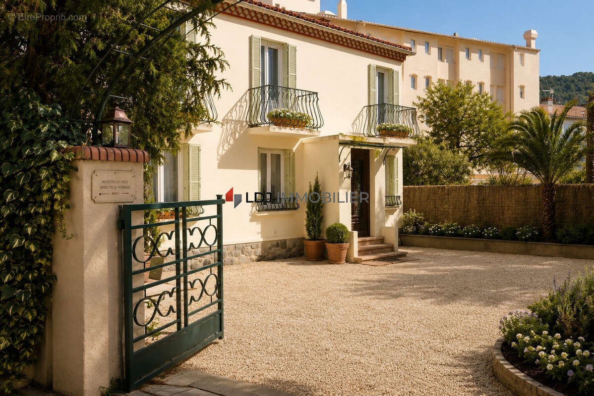 Appartement 500 m² à Amelie-Les-Bains-Palalda  - photo 2