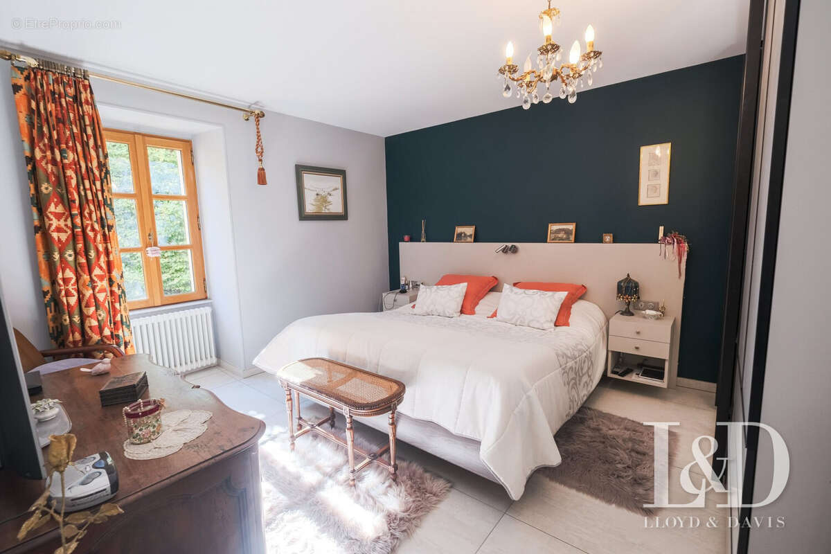 Maison à LE CREUSOT