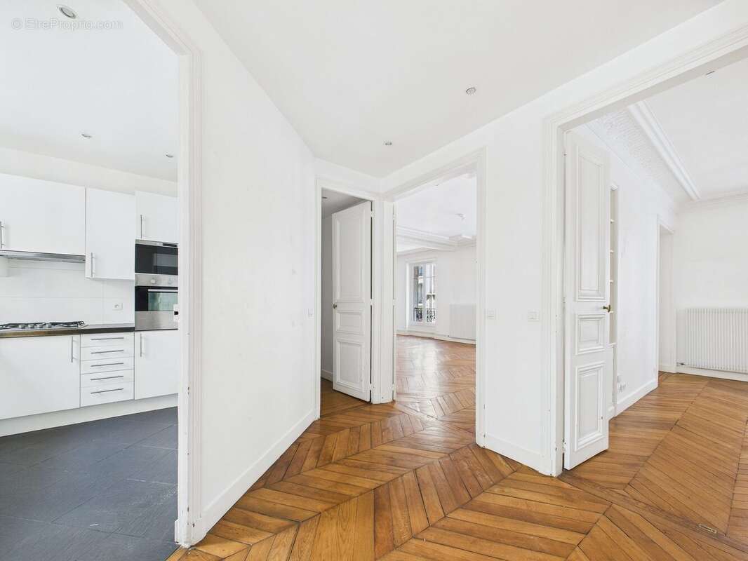 Appartement à PARIS-6E