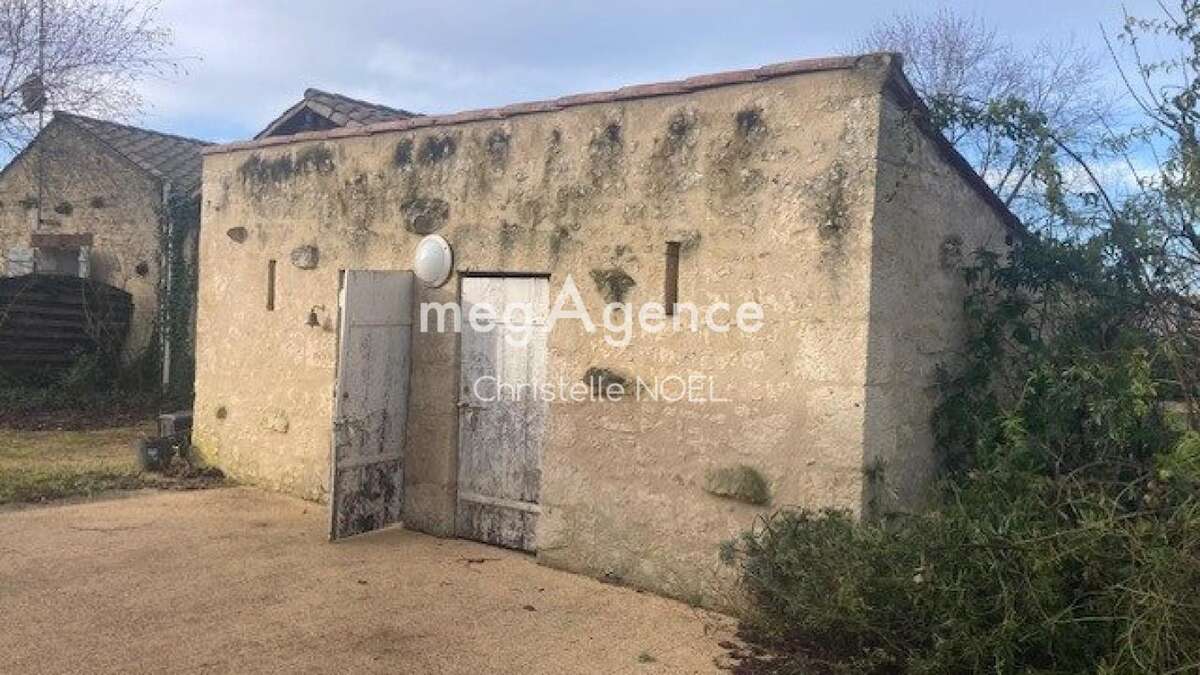 Maison à SAINTE-GEMME-LA-PLAINE