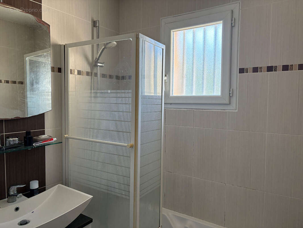 A vendre Guénin, maison de plain-pied, 3 chambres terrain d'environ 770m² - photo 5