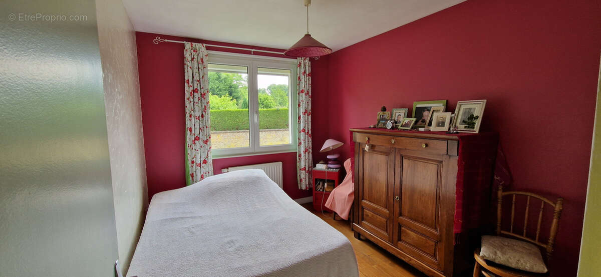 Autre à NOYELLES-EN-CHAUSSEE