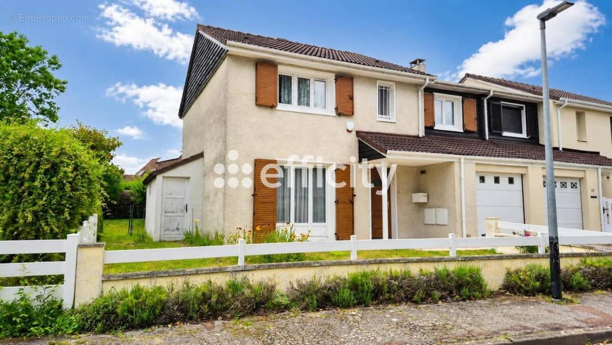 Maison à CHELLES