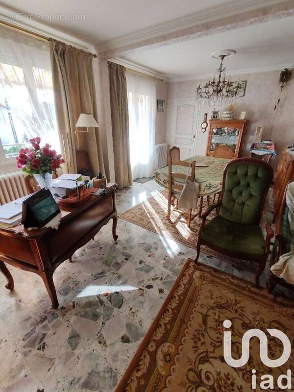 Photo 5 - Maison à YZEURE