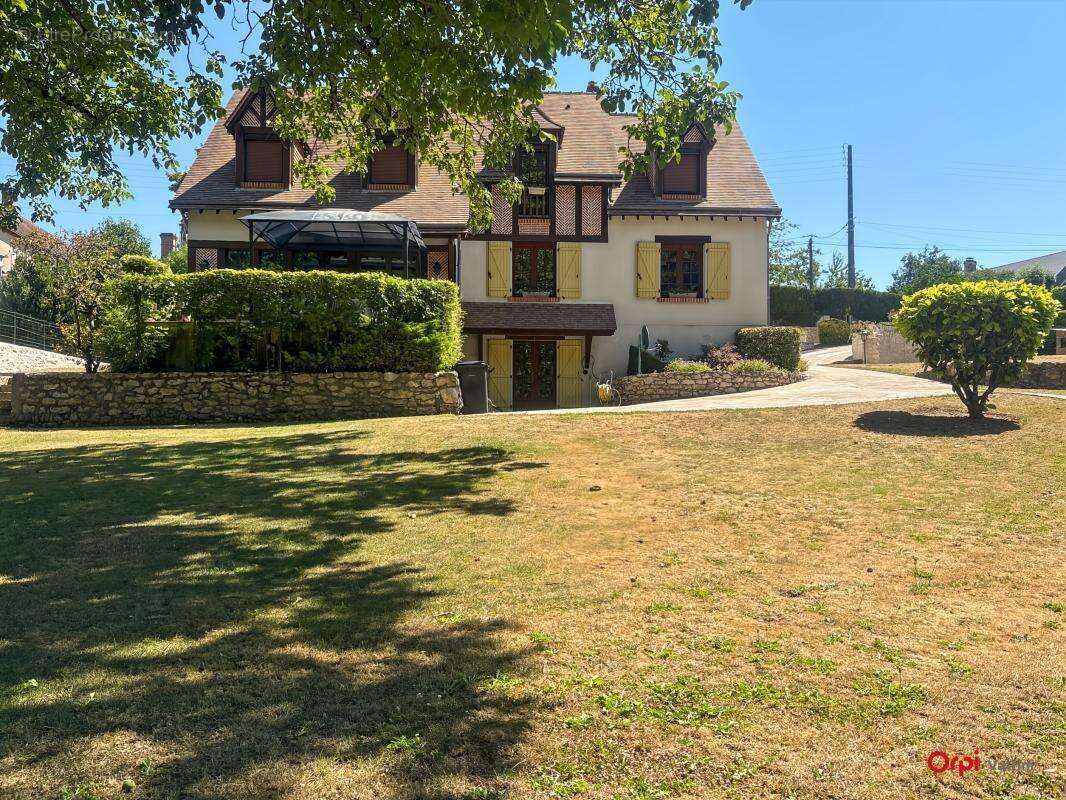 Un havre de paix familial avec jardin & plan d'eau - photo 3