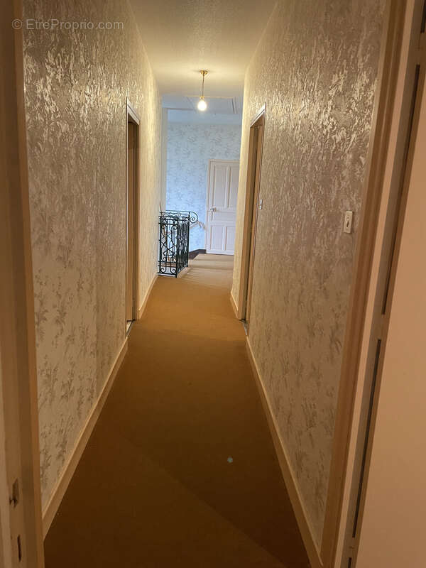 Maison à SAINT-MARTIN-DES-PLAINS