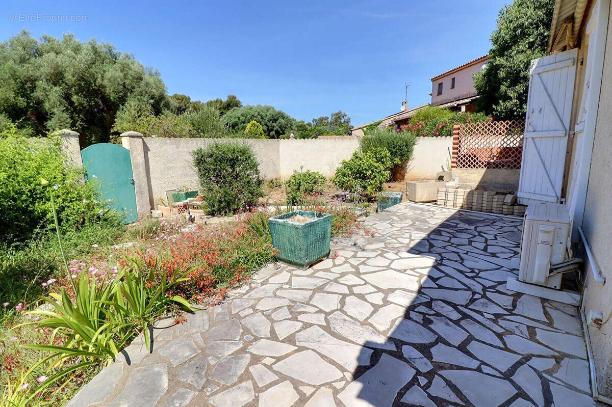 Maison à LA LONDE-LES-MAURES