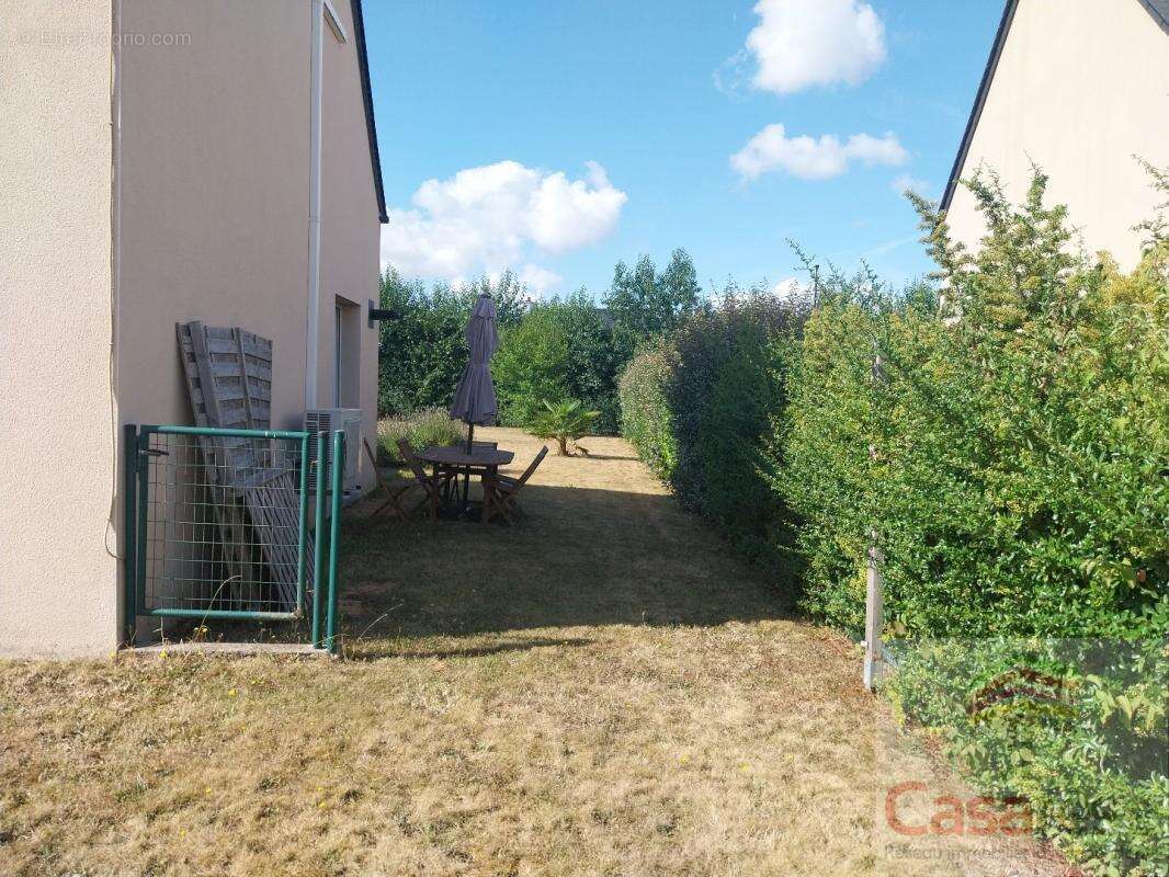 Maison 88 m² à Pleugueneuc  - photo 8