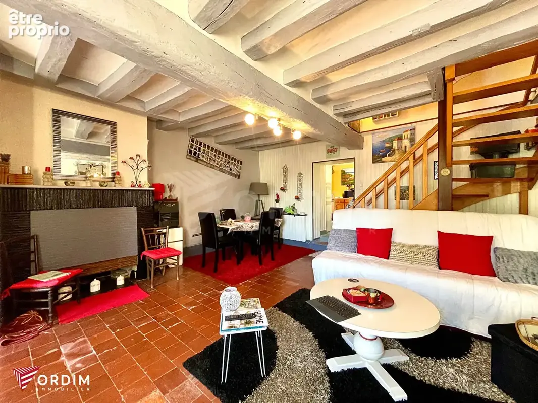 Maison de Village à Lavau avec Chambre à l'Étage et Cour Extérieure - photo 5