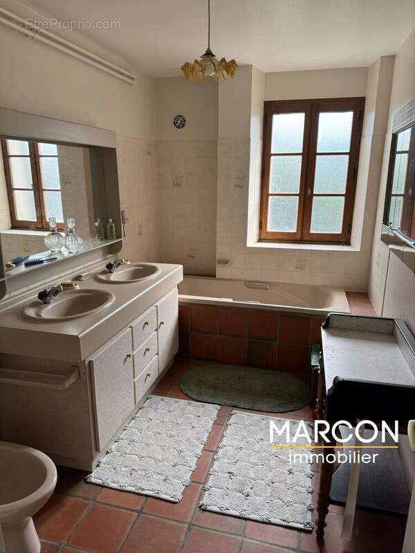 Maison à CRESSAT
