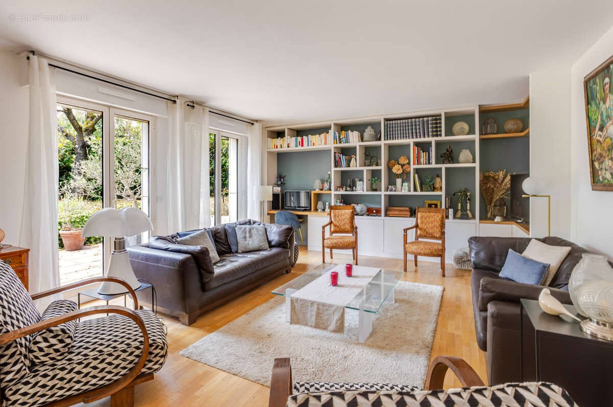 Appartement avec jardin privatif de 180 m² - photo 4