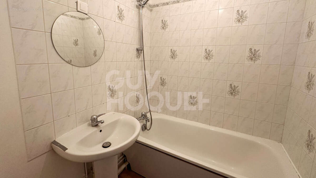 Appartement à NANTERRE