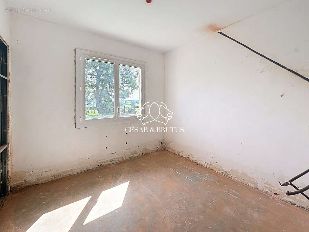 Maison à SAINT-BONNET-DE-CRAY