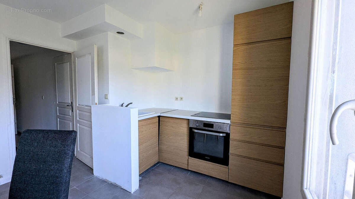 Appartement Saint Denis 4 pièce(s) 55.07 m2 - photo 4