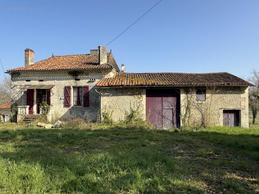 Maison à LA CHAPELLE-GRESIGNAC