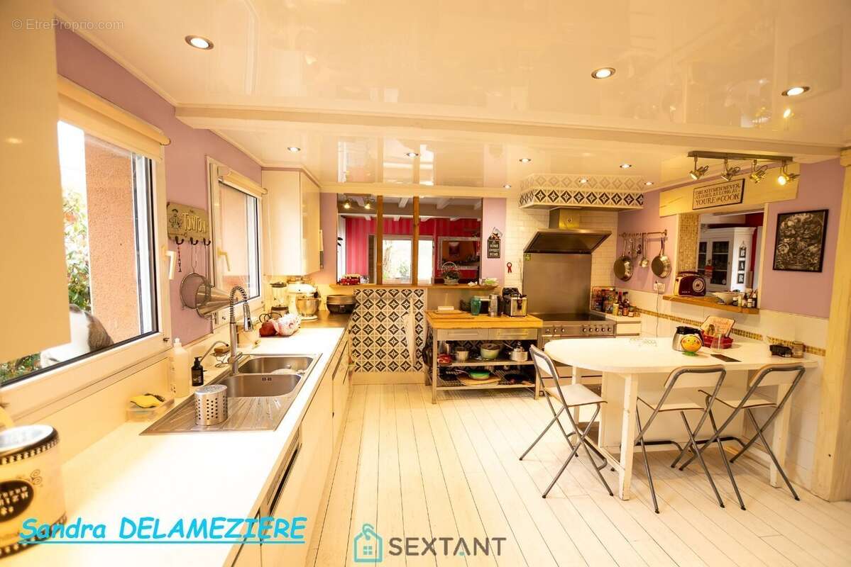 Maison de caractère, Jardin clos, terrasses et dépendance; - photo 5