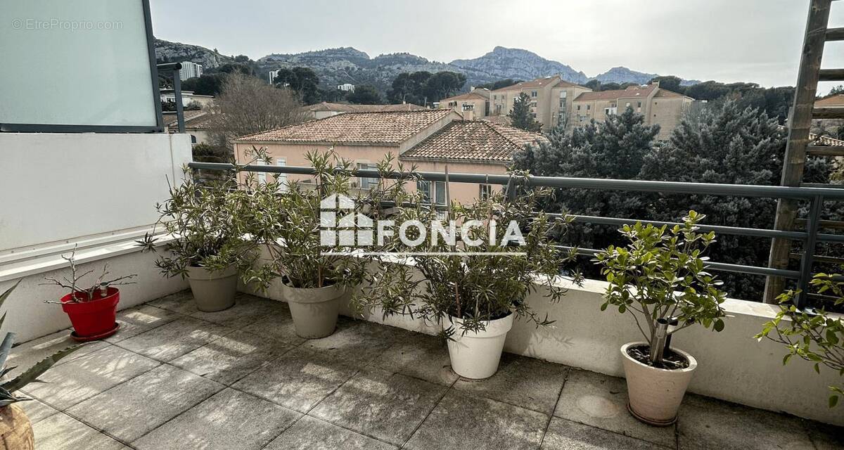 Appartement à MARSEILLE-8E