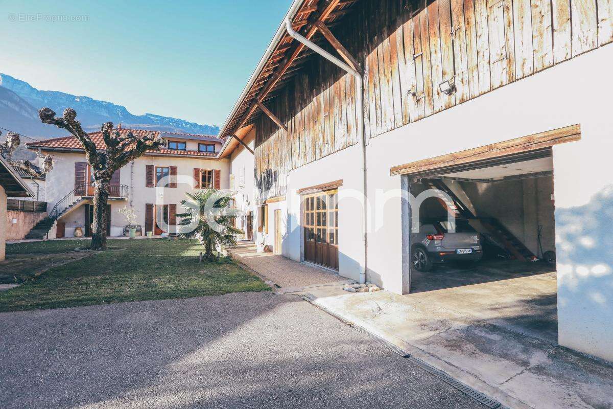 Maison à LA BUISSIERE