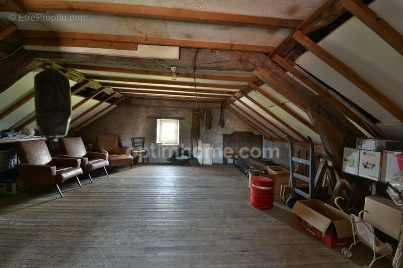 Maison à MAGNAC-LAVAL
