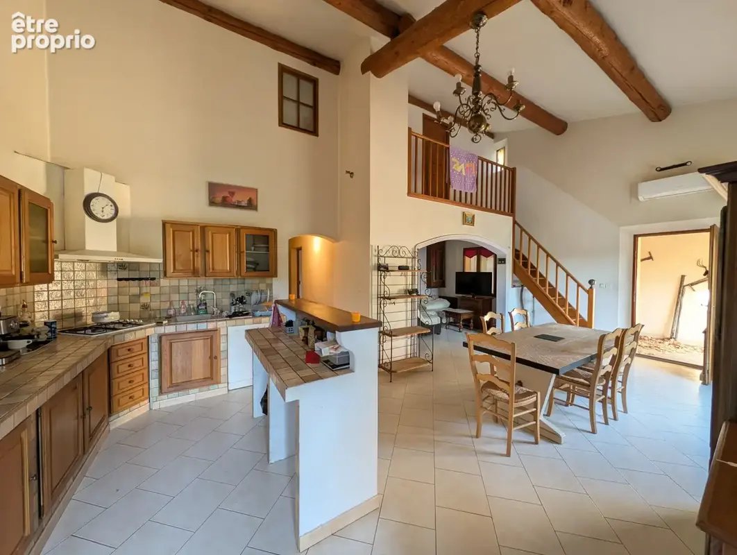 Maison de 90 m2 à Saint-Martin-de-la-Brasque avec garage et jardin - photo 12