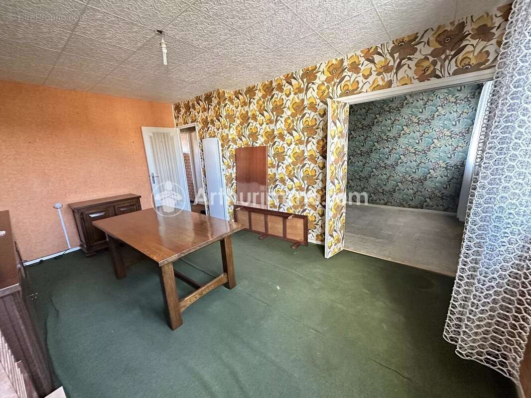 Maison à SAINT-ASTIER