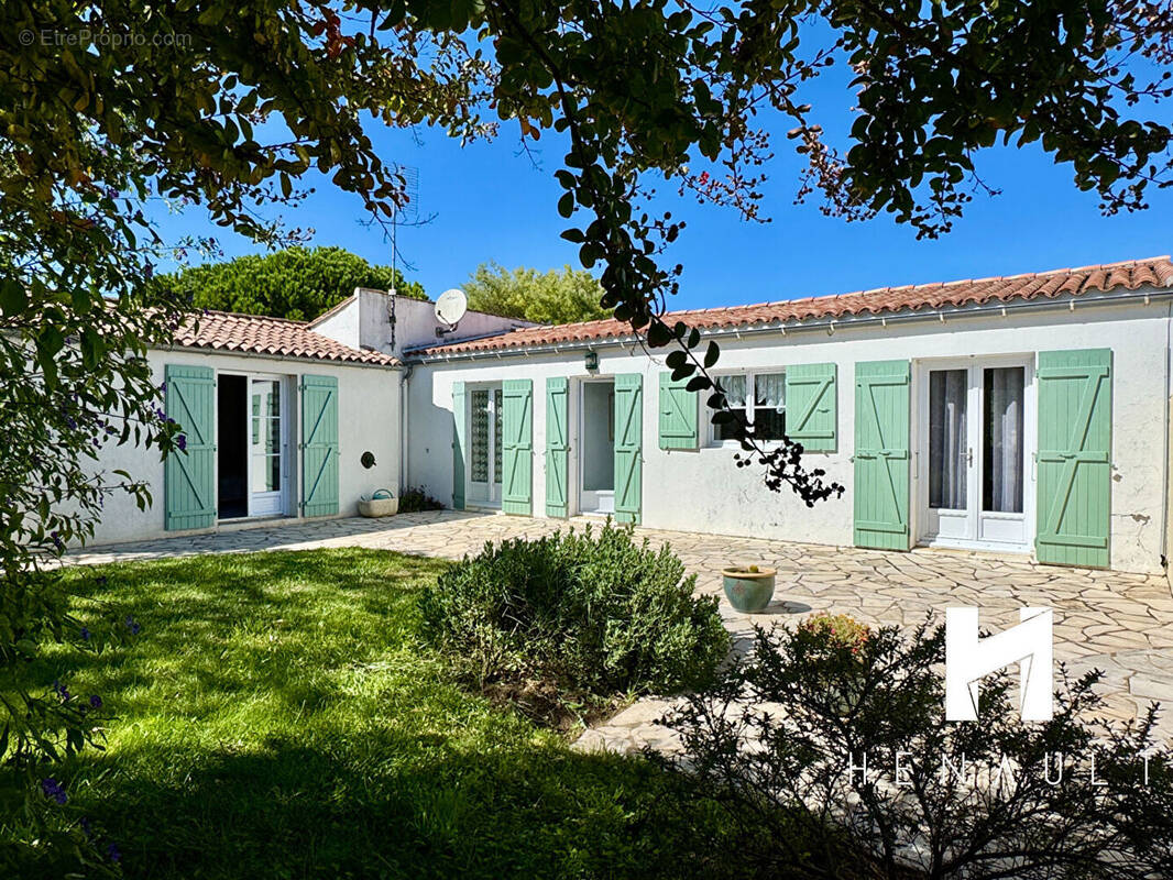 Maison à LE BOIS-PLAGE-EN-RE