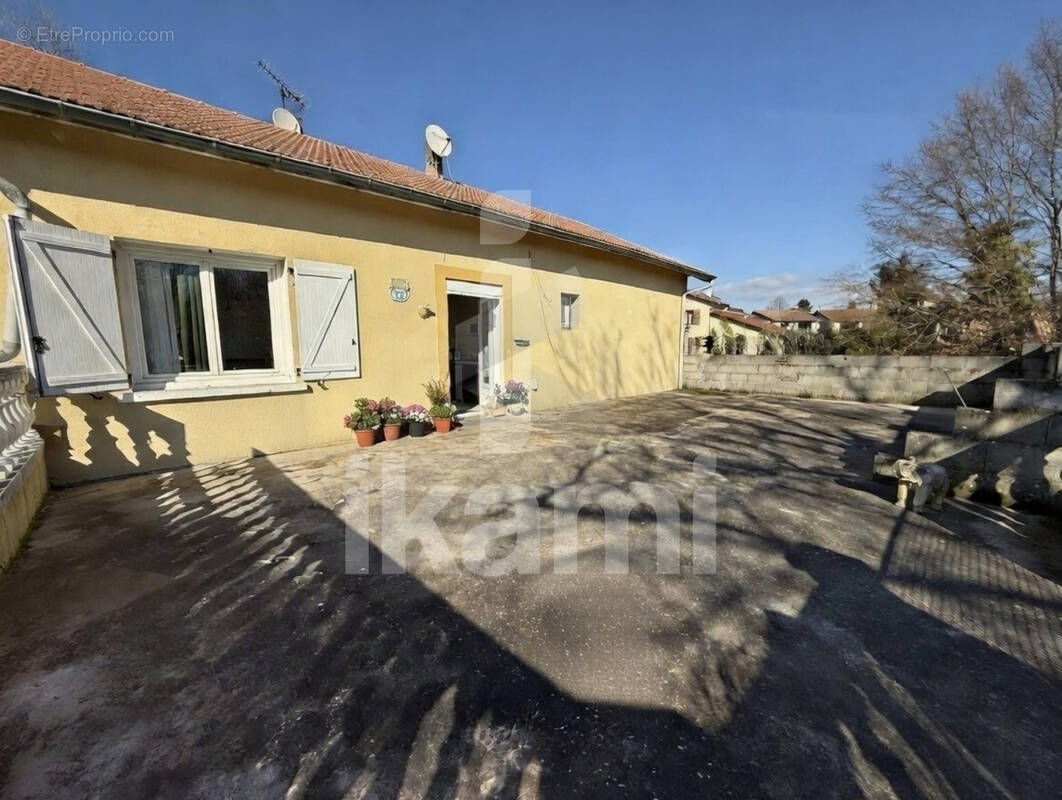 Maison à HAUTERIVES
