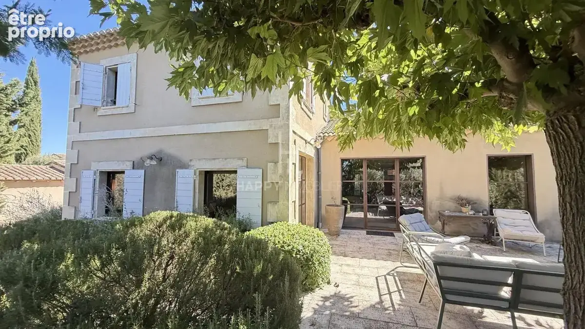 A FONTVIEILLE, en collines, Maison avec 5 chambres et piscine - photo 3