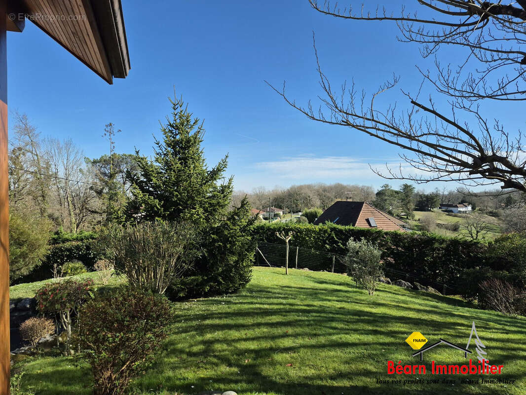 Maison 150 m² à Salies-De-Bearn  - photo 2
