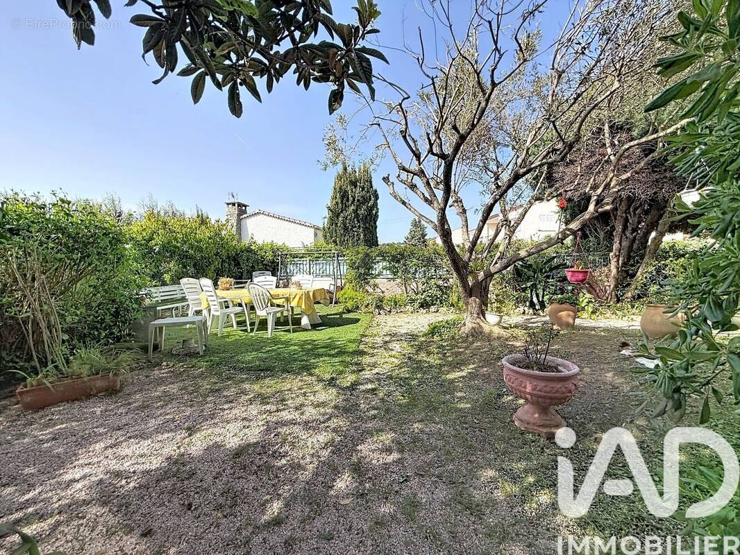 Photo 1 - Maison à SIX-FOURS-LES-PLAGES