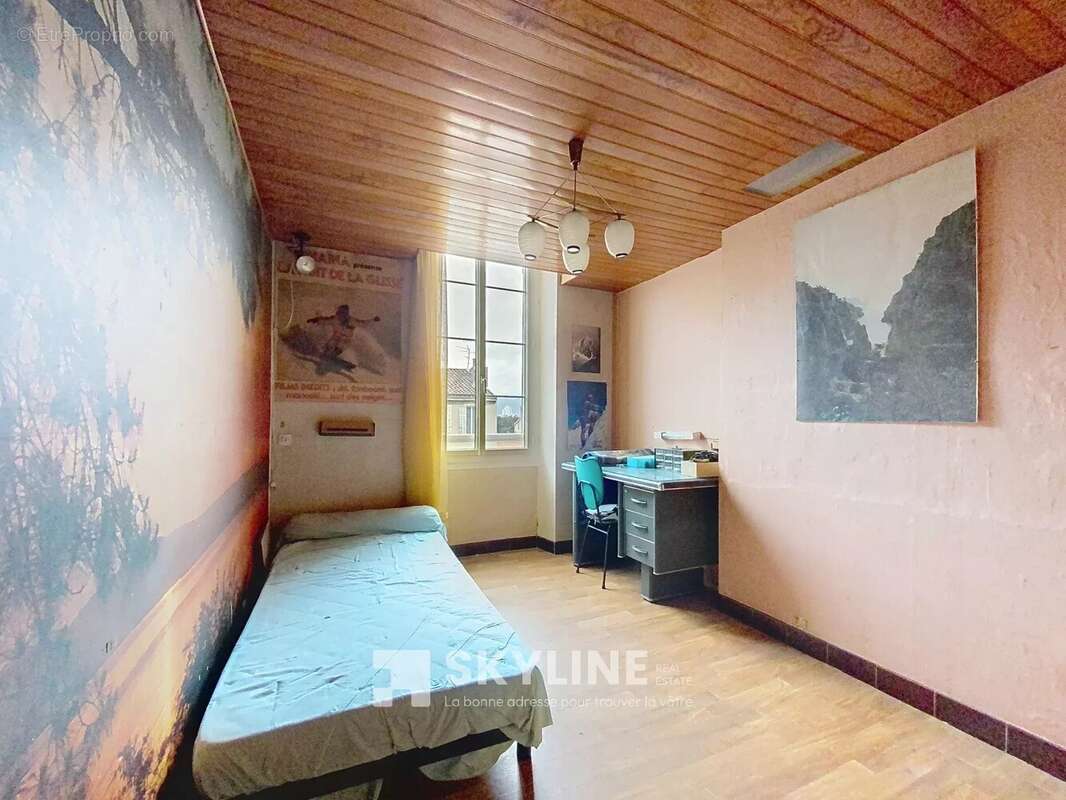 Appartement à MARSEILLE-6E