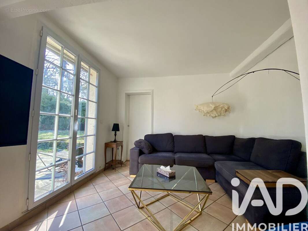 Photo 2 - Maison à SAINT-FARGEAU-PONTHIERRY